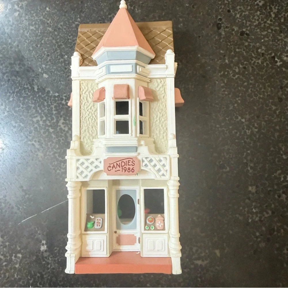 Hallmark Christmas Nostalgic Candy Shop Ornament - 1986